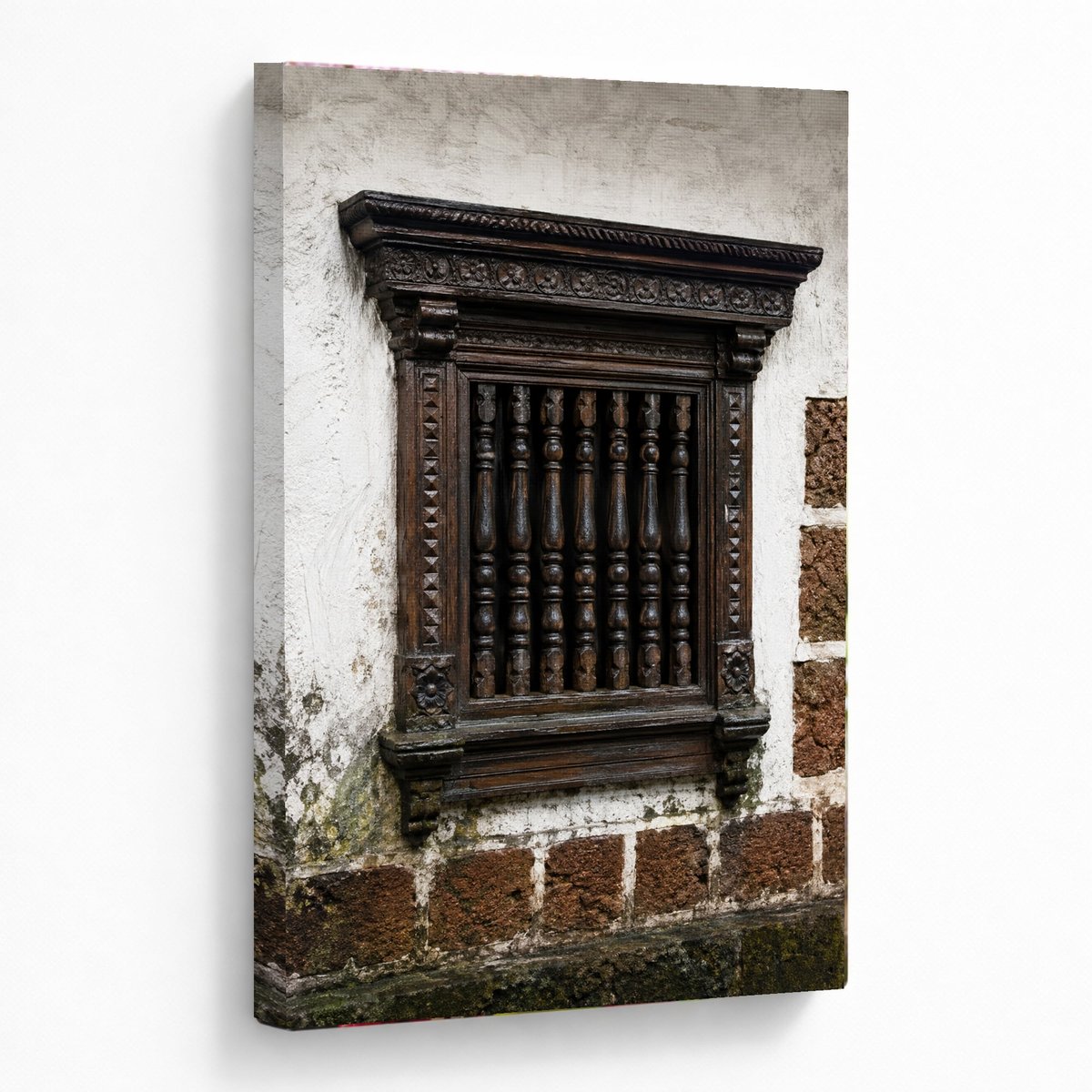 Timeless Carved Wooden Window โ room view 5